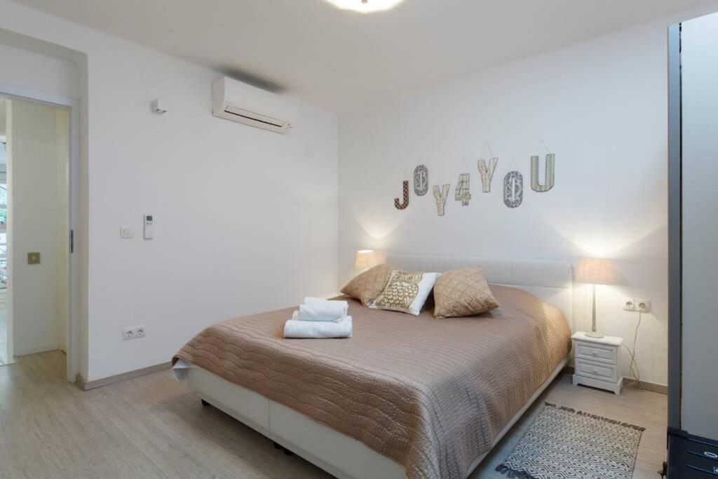 Joy4You Apt Near Beach And Center Split Eksteriør billede
